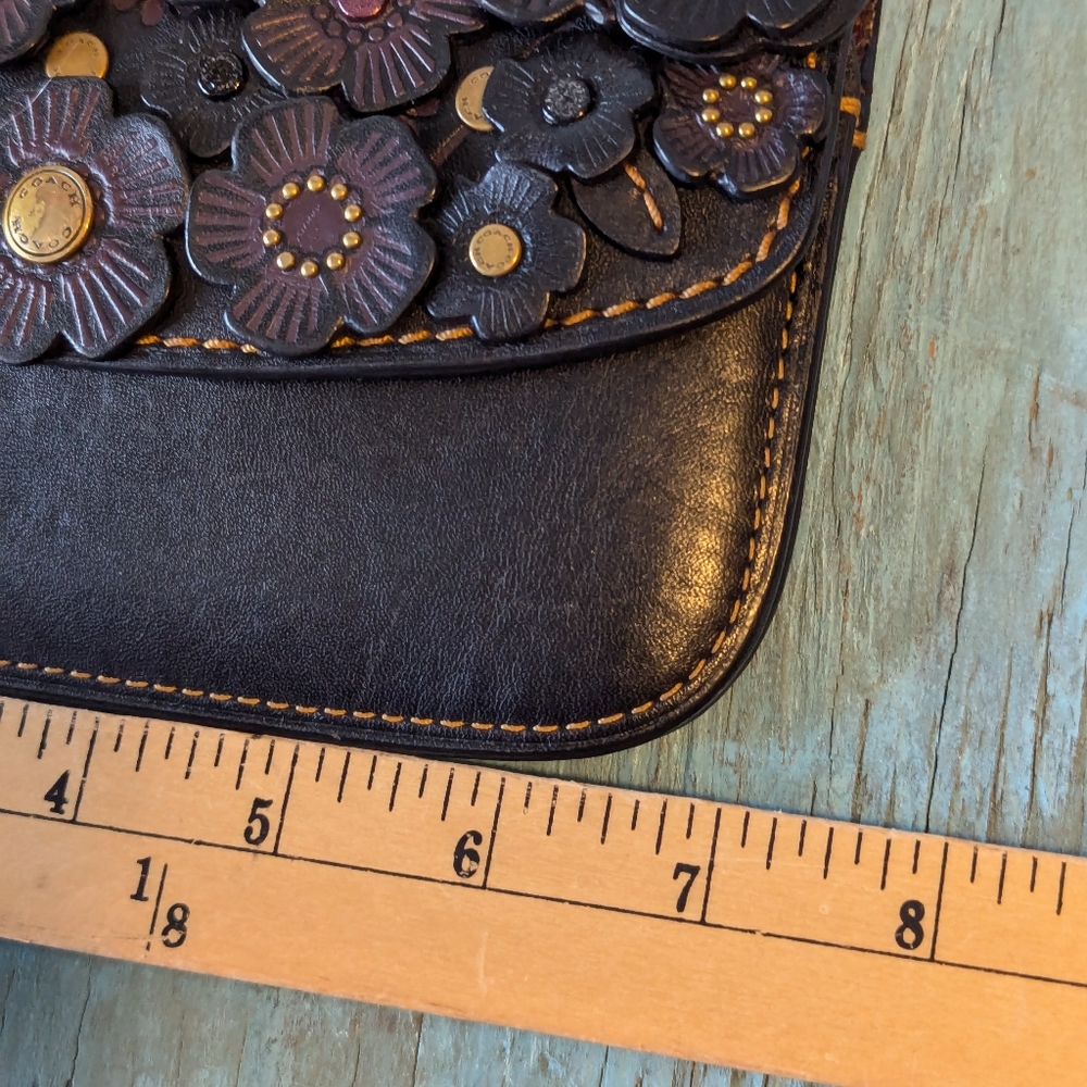 Coach 1941 tea rose wristlet/ wallet - Picture 6 of 16